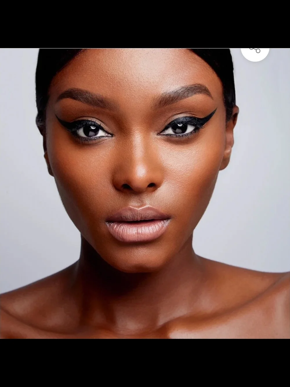 UZO Blaque Liquid Eyeliner Pen -NEW